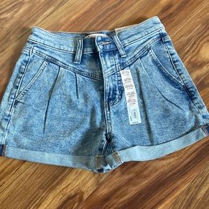 SO Jean shorts never worn